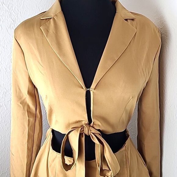 Hyfve-Camel Color Jacket Mini-Dress with Cut-out at Waist, Size Medium - Picture 5 of 13
